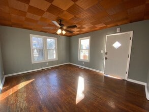 1203 W State St in Springfield, MO - Building Photo - Building Photo