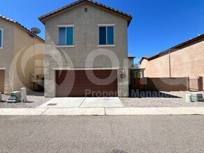 11024 E Midnight Moon Ln in Tucson, AZ - Building Photo - Building Photo