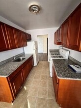 190 1st St, Unit 5B in Mineola, NY - Building Photo - Building Photo