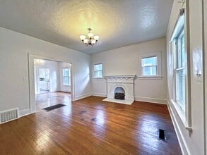 1418 South Elwood Avenue in Tulsa, OK - Foto de edificio - Building Photo