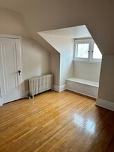 26 Waterloo St in Brantford, ON - Building Photo - Building Photo