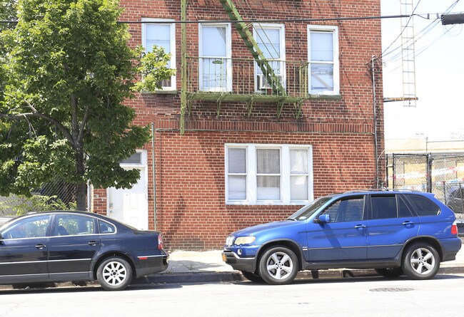 3229 Boston Rd in Bronx, NY - Building Photo - Building Photo