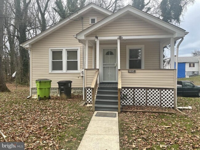 property at 4652 Bennett Ave