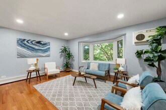 514 W Miner St in Arlington Heights, IL - Building Photo - Building Photo