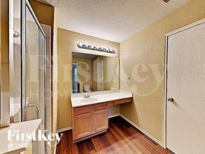 6214 Balcony Ln in Dallas, TX - Building Photo - Building Photo