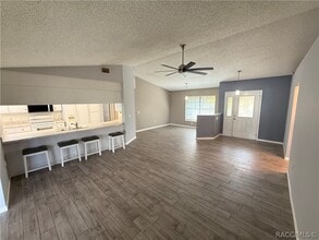 2235 W Springlake Dr in Dunnellon, FL - Building Photo - Building Photo