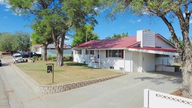 487 S 100 E in Blanding, UT - Building Photo - Building Photo
