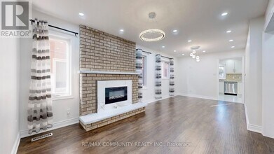 32 Faywood Dr in Brampton, ON - Building Photo - Building Photo