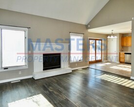 819 Little Creek Dr in Perrysburg, OH - Building Photo - Building Photo