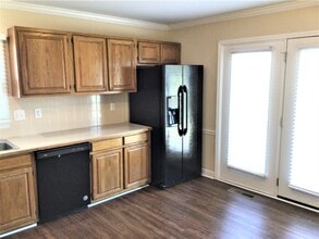 4341 Becks Park Ln in Winston-Salem, NC - Foto de edificio - Building Photo