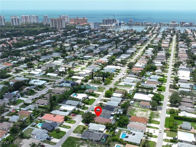 property at 725 95th Ave N