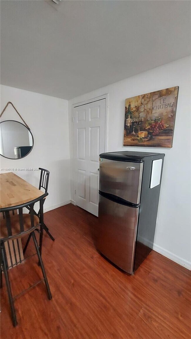 property at 825 Brickell Bay Dr