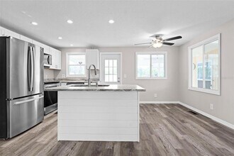 2714 Vindale Rd in Tavares, FL - Building Photo - Building Photo