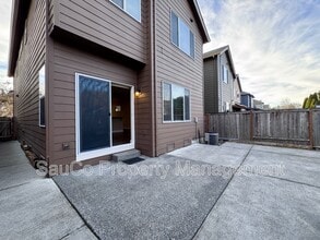 4017 SE Lone Oak St in Hillsboro, OR - Building Photo - Building Photo