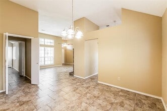 1632 Riverway Bend Cir in Dallas, TX - Foto de edificio - Building Photo