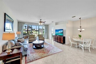 5945 Sand Wedge Ln in Naples, FL - Building Photo - Building Photo