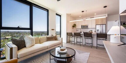 817 N 6th St, Unit B2 in Phoenix, AZ - Foto de edificio - Building Photo