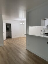 Covina Plaza Apartments in Covina, CA - Building Photo - Building Photo