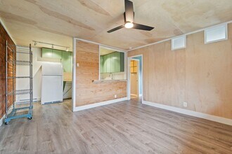 124 Fidelity St in Carrboro, NC - Building Photo - Building Photo