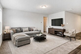 720 Holly St in Anna, TX - Foto de edificio - Building Photo