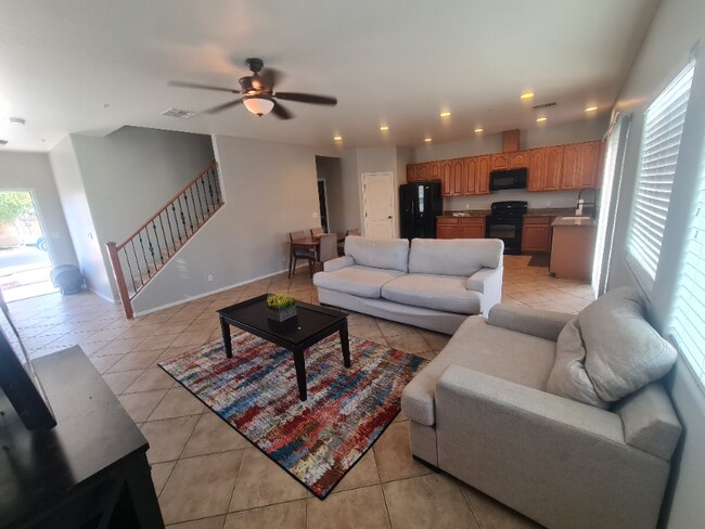 8755 W Pershing Ave in Peoria, AZ - Building Photo - Building Photo