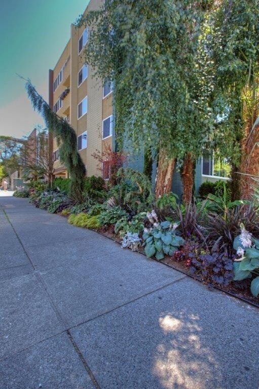 705 E Republican St in Seattle, WA - Building Photo - Building Photo