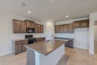 4500 Eaglestone Way in Denton, TX - Building Photo - Building Photo