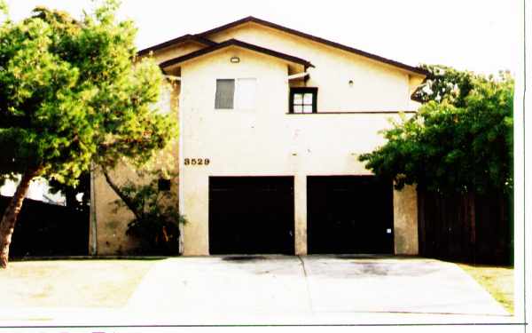 3529 Van Dyke Ave in San Diego, CA - Building Photo - Building Photo