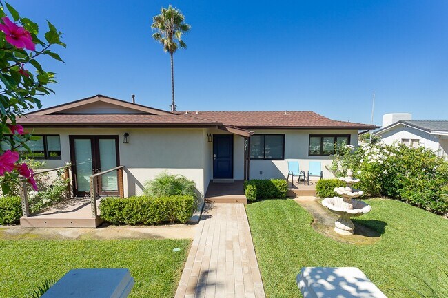 201 S Rios Ave in Solana Beach, CA - Building Photo - Building Photo