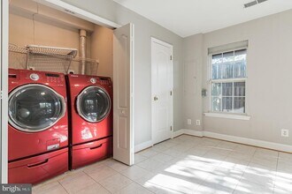 3801 Watkins Mill Dr in Alexandria, VA - Building Photo - Building Photo