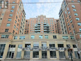 323 Richmond St E in Toronto, ON - Building Photo