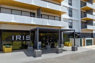 Iris Luxury Apartments in Memphis, TN - Building Photo - Interior Photo