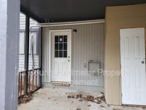 2308 Lakewood Ave SW in Atlanta, GA - Foto de edificio - Building Photo