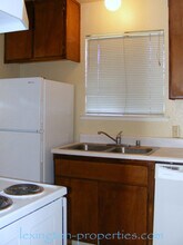 1208 Franmor Ct in Sacramento, CA - Building Photo - Building Photo