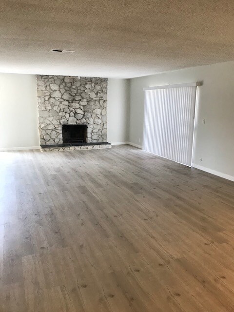 13433 Roselle Ave in Hawthorne, CA - Building Photo