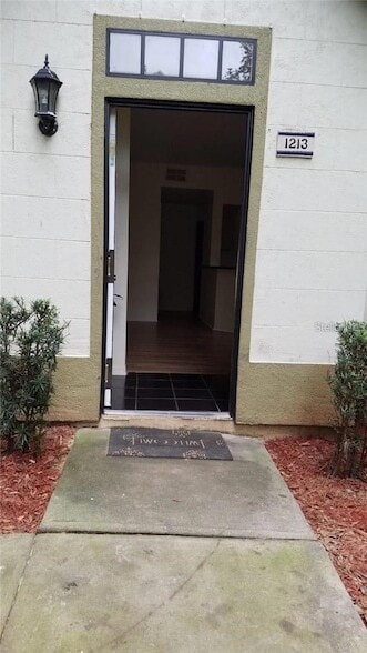 5971 Westgate Dr, Unit 1213 in Orlando, FL - Foto de edificio - Building Photo