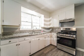 1836 Shamrock Dr in Jackson, MS - Foto de edificio - Building Photo