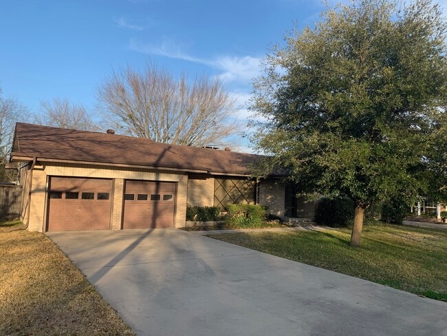 2308 Avondale Dr in Greenville, TX - Building Photo - Building Photo