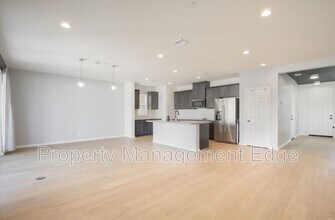 28426 Joey Ct in Menifee, CA - Foto de edificio - Building Photo