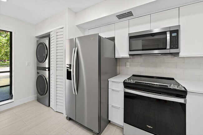 property at 114 Brackenwood Rd