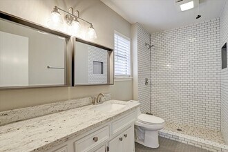 22 W Mistybreeze Cir in Spring, TX - Building Photo - Building Photo