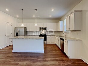 1104 Bentley Pl in Waxhaw, NC - Foto de edificio - Building Photo