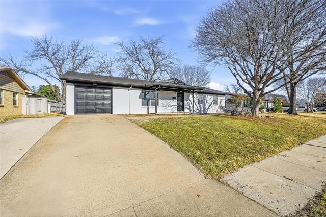 2015 Salem St in Irving, TX - Building Photo - Building Photo