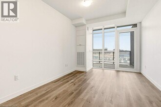 461 Green Rd in Stoney Creek, ON - Building Photo - Building Photo