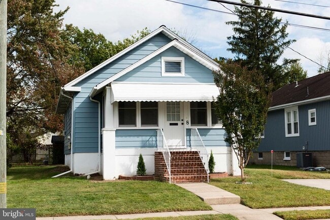 8 Poplar Ave in Wilmington, DE - Building Photo - Building Photo