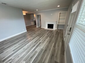 2288 Stearnlee Ave in Long Beach, CA - Building Photo - Building Photo