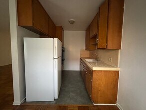 1722 Armacost Ave, Unit Unit1 in Los Angeles, CA - Building Photo - Building Photo