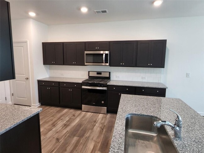 6145 Langdon Way in Cumming, GA - Building Photo - Building Photo