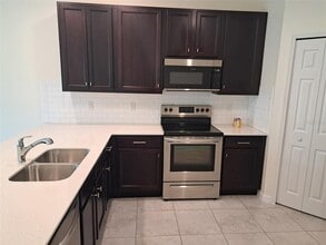 138 Jade St in Rotonda West, FL - Building Photo - Building Photo