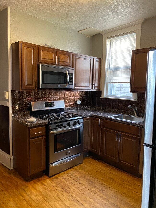 1225 8th St SE in Minneapolis, MN - Building Photo - Building Photo